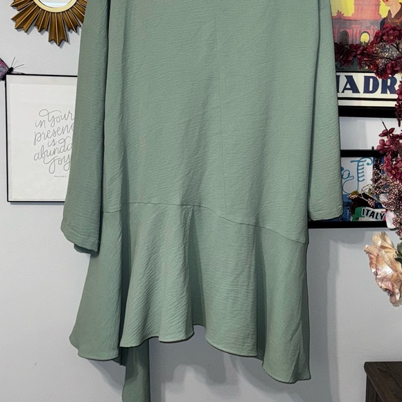 Sage Green Longsleeve Midi Dress - Picture 2 of 11